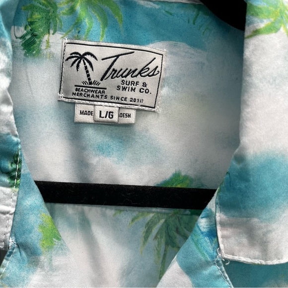 Trunks surf & Swim Co. mens palm Tree print Hawaiian Shirt Large - Picture 5 of 8